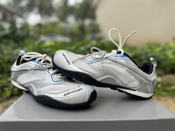 B 17FW Tripe-S High End Sneaker-698