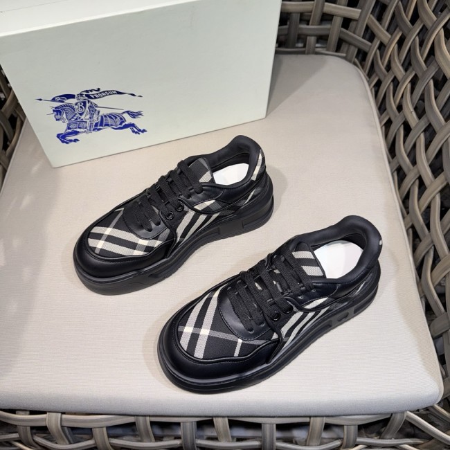 Super Max Burberry Shoes-065