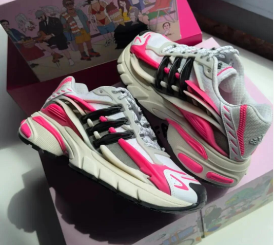 Pharrell Willams x AD Jellyfish Pink