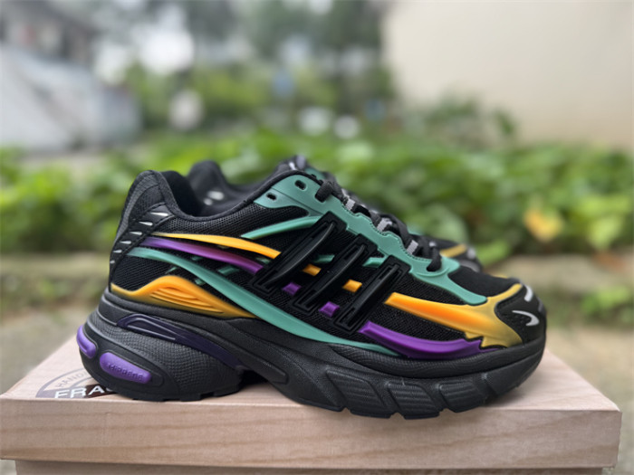 Pharrell Willams x AD Jellyfish-019