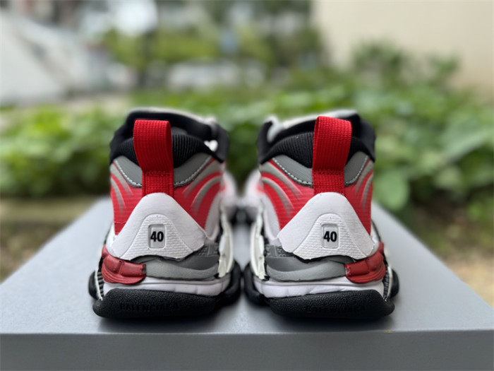B 17FW Tripe-S High End Sneaker-713