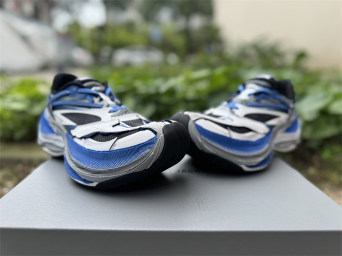B 17FW Tripe-S High End Sneaker-712