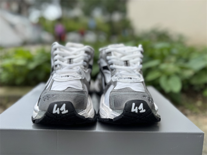B 17FW Tripe-S High End Sneaker-710