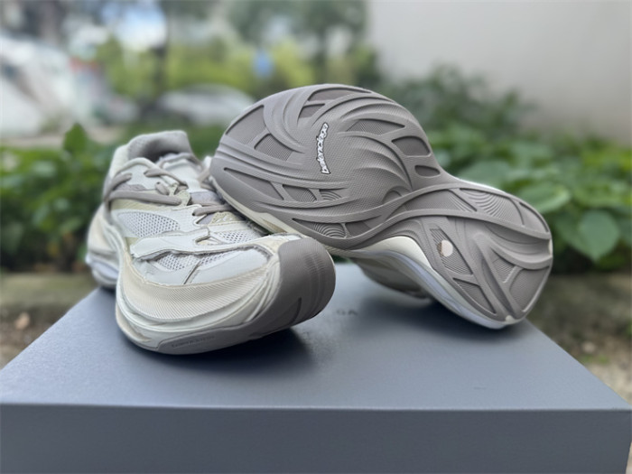 B 17FW Tripe-S High End Sneaker-714