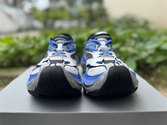 B 17FW Tripe-S High End Sneaker-712