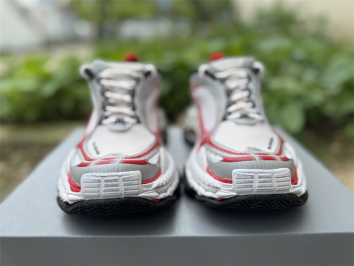 B 17FW Tripe-S High End Sneaker-713