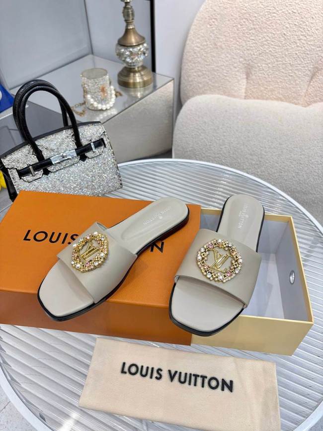 LV women Sandals 1:1 Quality-1160