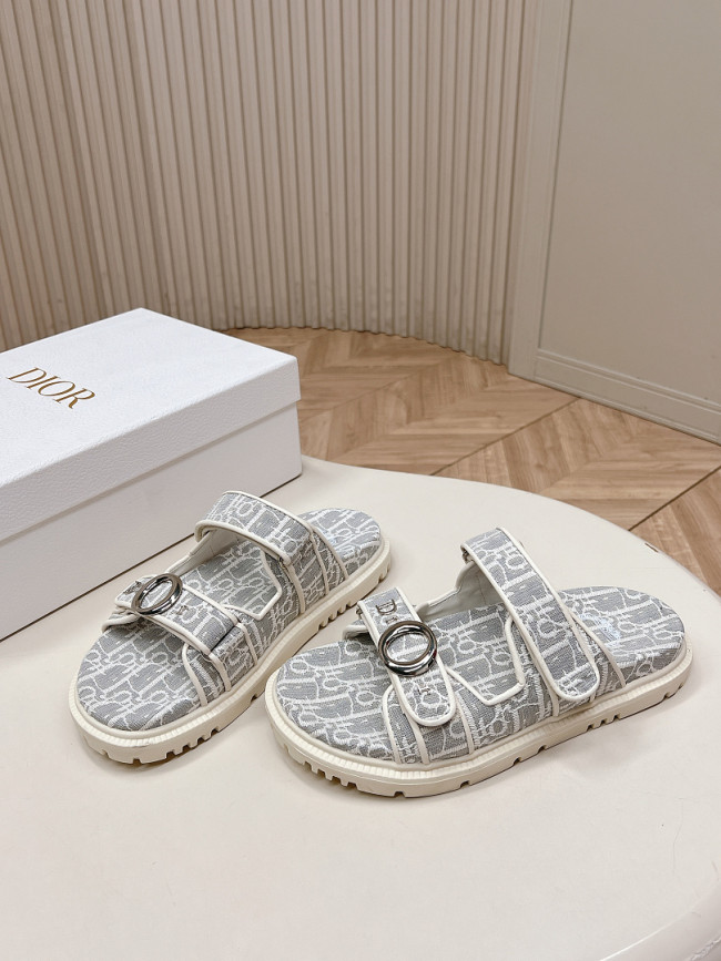 Dior women slippers 1:1 quality-460