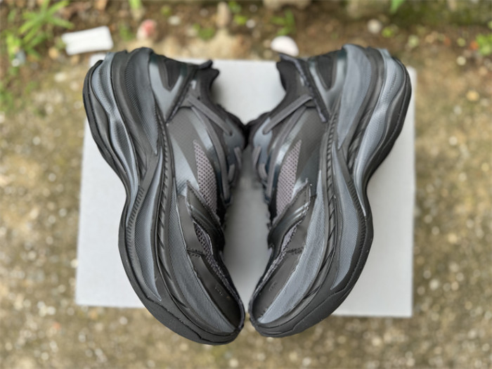 B 17FW Tripe-S High End Sneaker-715
