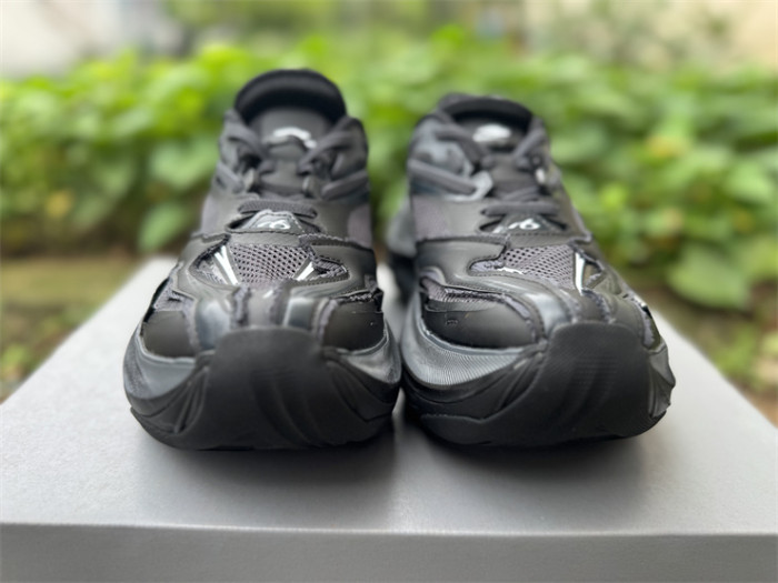B 17FW Tripe-S High End Sneaker-715