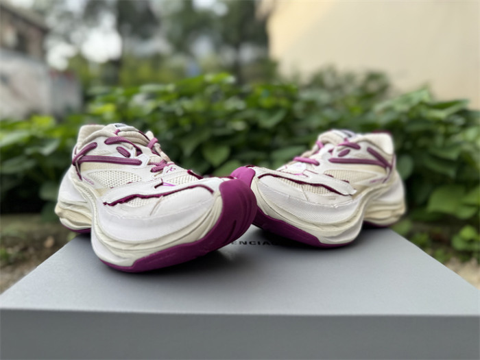 B 17FW Tripe-S High End Sneaker-716