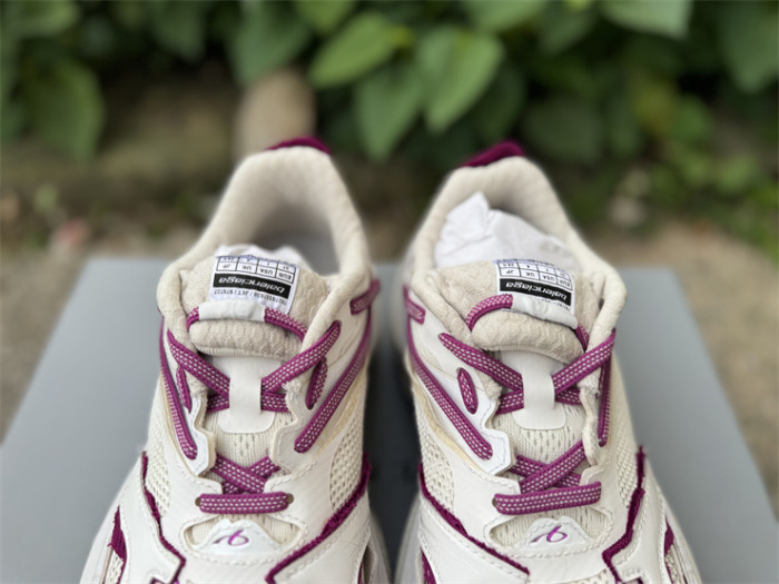 B 17FW Tripe-S High End Sneaker-716