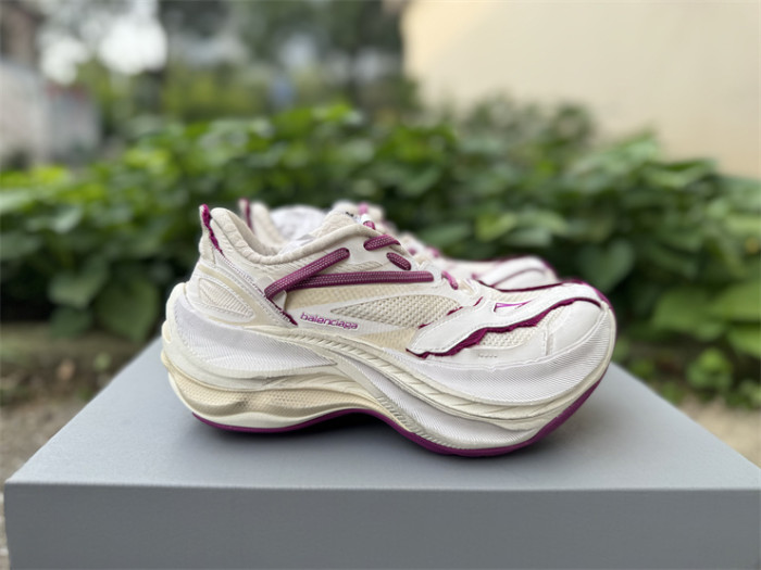 B 17FW Tripe-S High End Sneaker-716