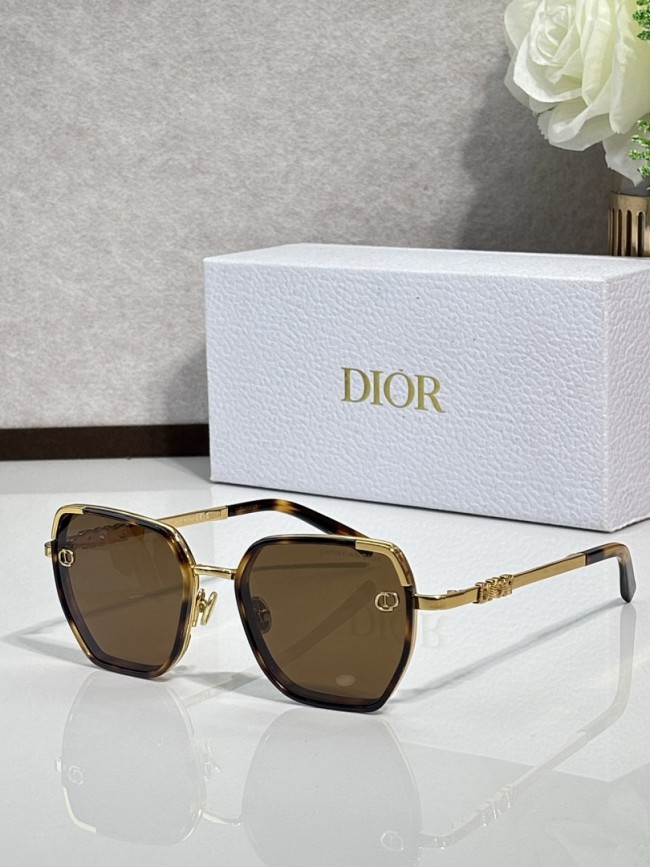 Dior Sunglasses AAAA-4753