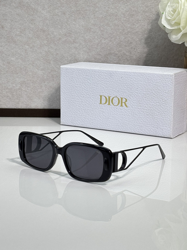 Dior Sunglasses AAAA-4795