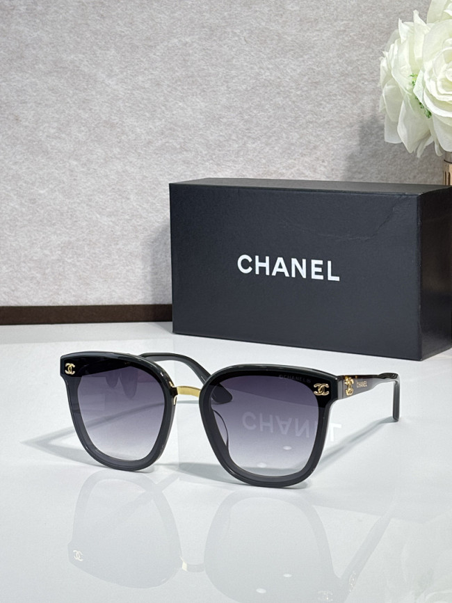 CHNL Sunglasses AAAA-7063