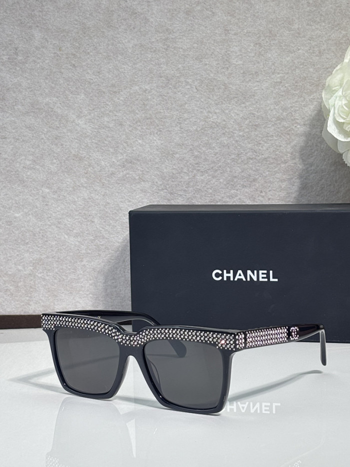 CHNL Sunglasses AAAA-7218