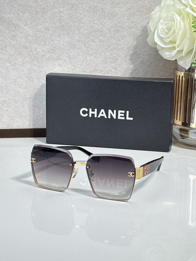 CHNL Sunglasses AAAA-7652