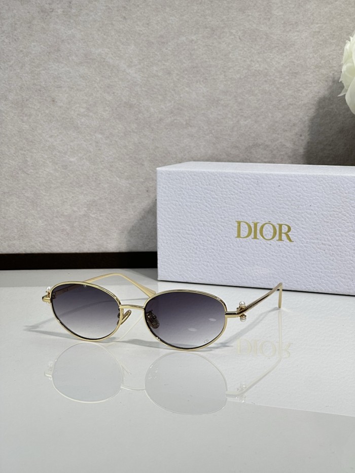 Dior Sunglasses AAAA-4722