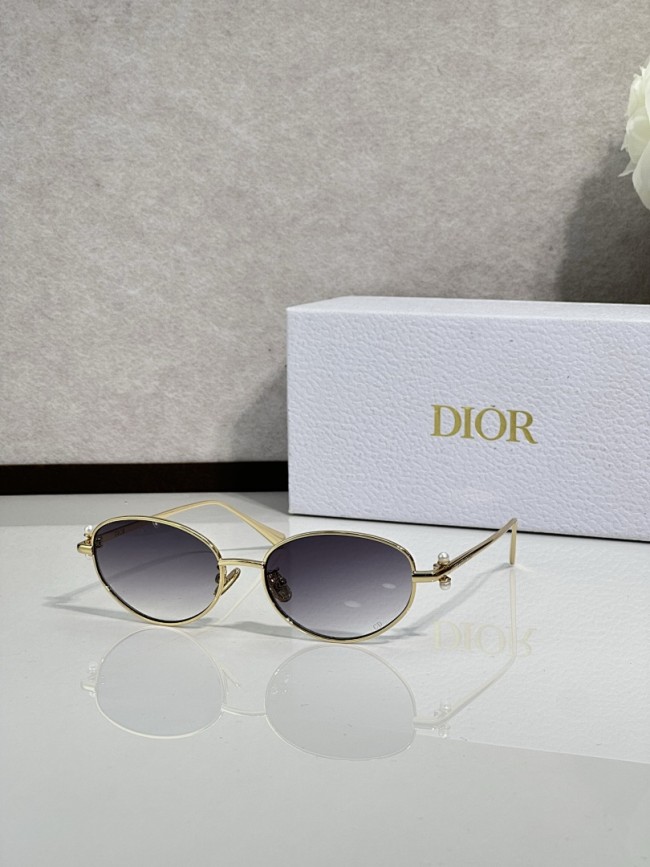 Dior Sunglasses AAAA-4722