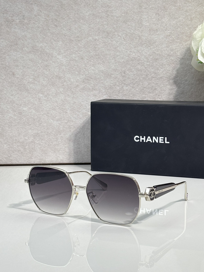 CHNL Sunglasses AAAA-7441