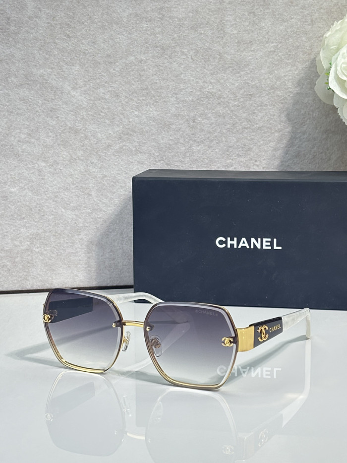 CHNL Sunglasses AAAA-7607