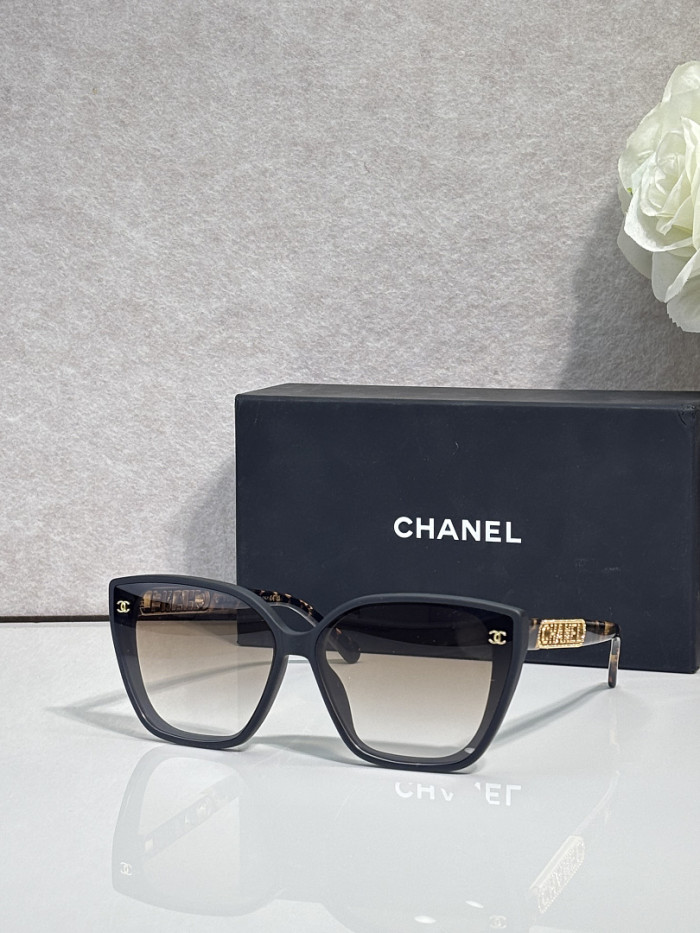 CHNL Sunglasses AAAA-7369