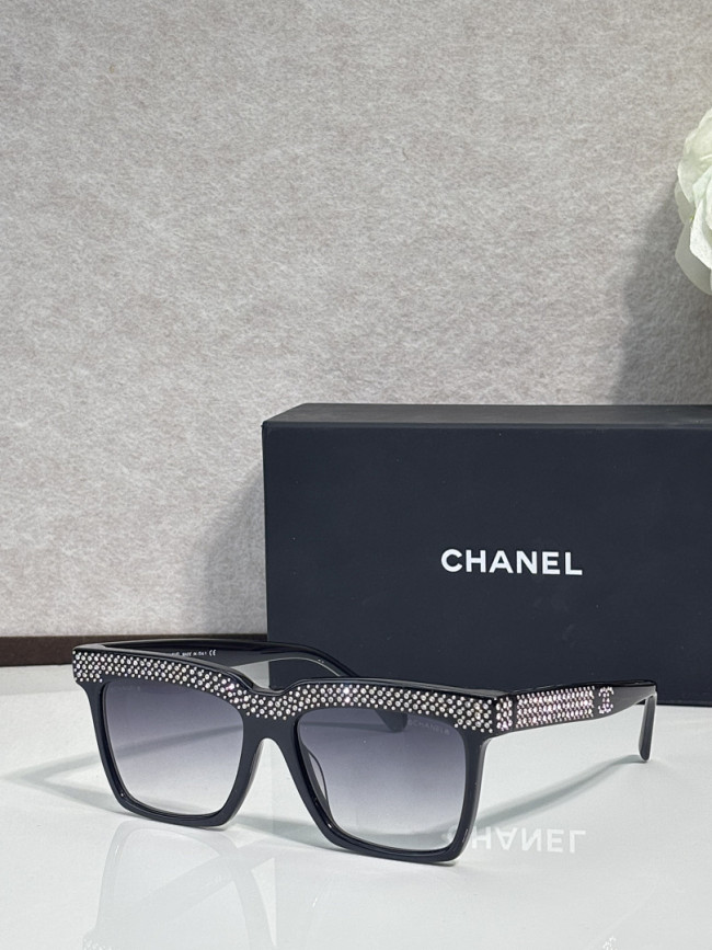 CHNL Sunglasses AAAA-7692