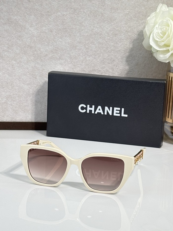 CHNL Sunglasses AAAA-7000