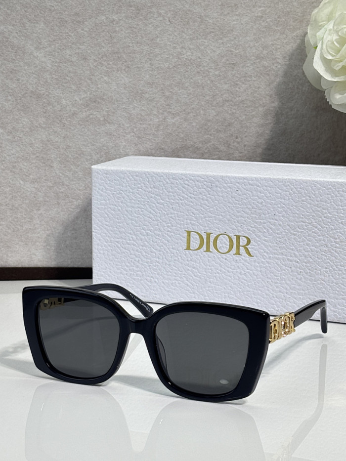 Dior Sunglasses AAAA-4822