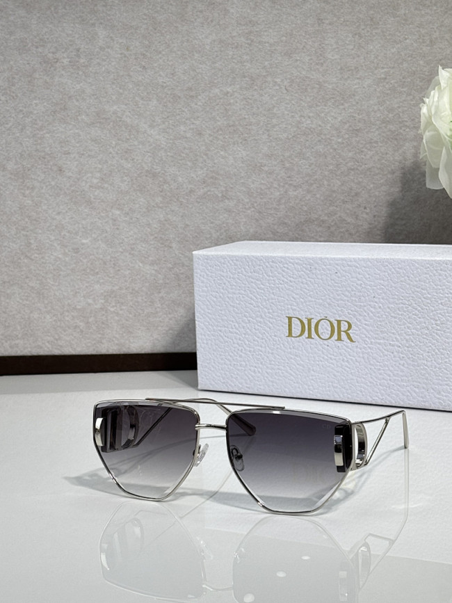Dior Sunglasses AAAA-4789