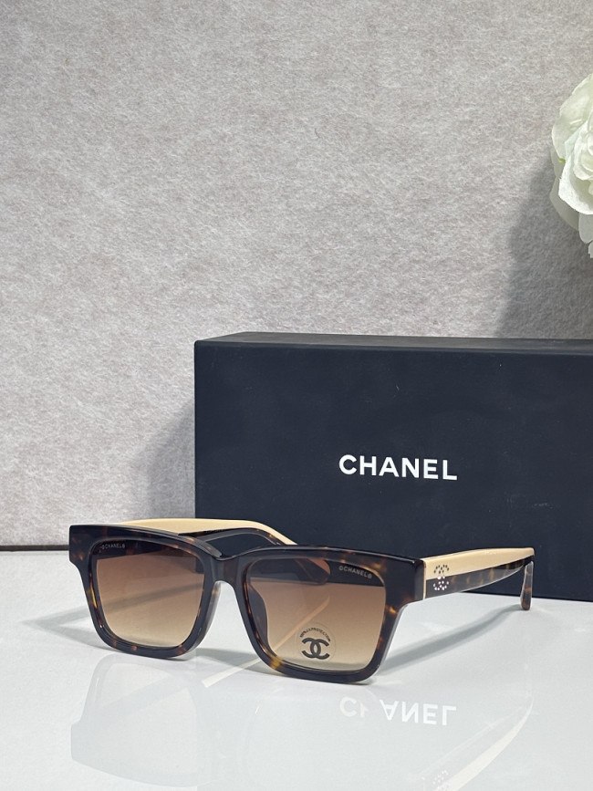 CHNL Sunglasses AAAA-7276