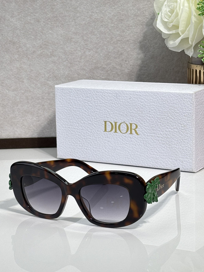 Dior Sunglasses AAAA-4815