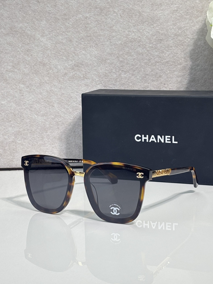CHNL Sunglasses AAAA-7360