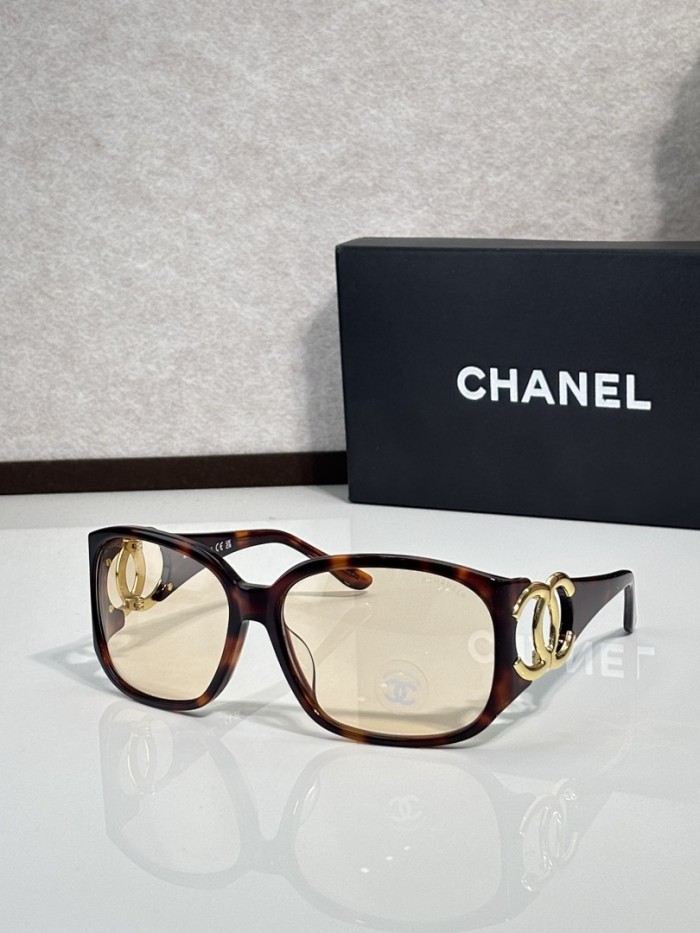 CHNL Sunglasses AAAA-6922