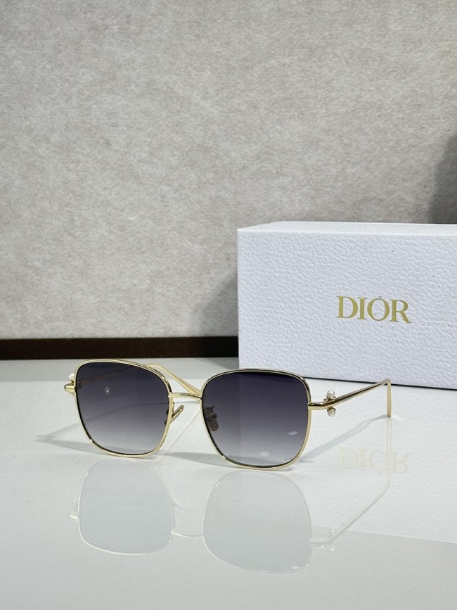 Dior Sunglasses AAAA-4719