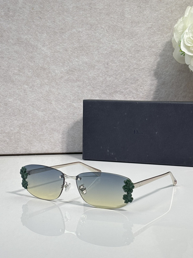 Dior Sunglasses AAAA-4932