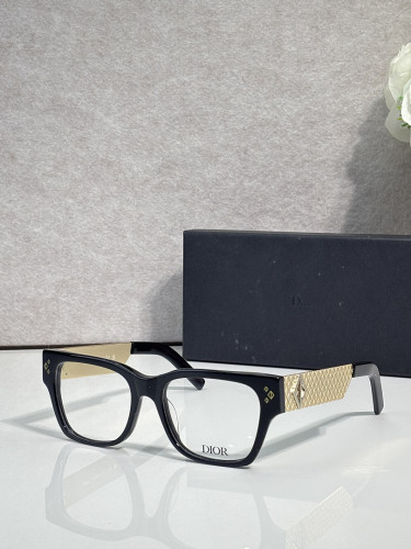 Dior Sunglasses AAAA-4920