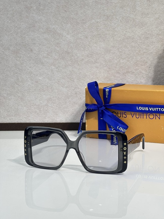 LV Sunglasses AAAA-7557