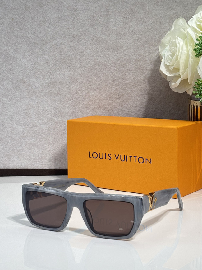 LV Sunglasses AAAA-7802