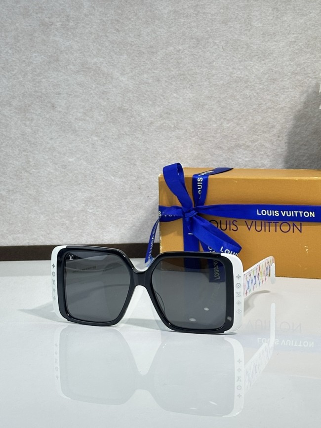 LV Sunglasses AAAA-7562