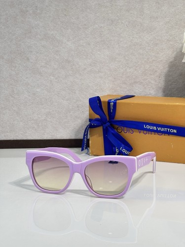LV Sunglasses AAAA-7565