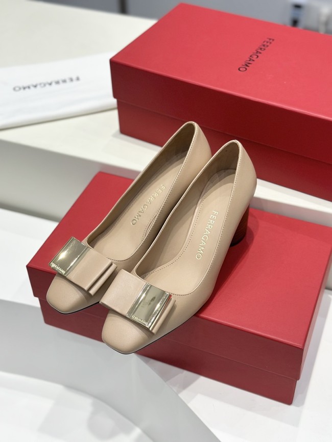 Ferragamo Women shoes 1:1 quality-007