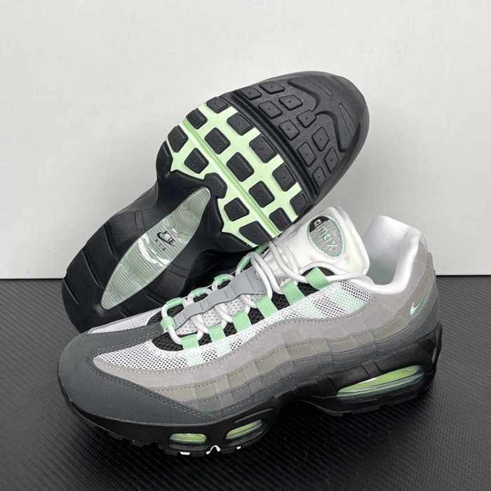 Authentic Nike Air Max 95 OG Big Bubble Fresh Mint