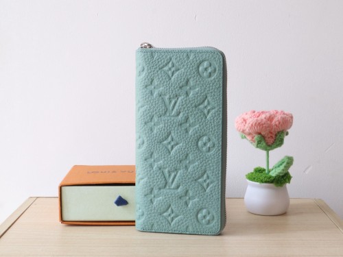 Super Perfect LV Wallet-889