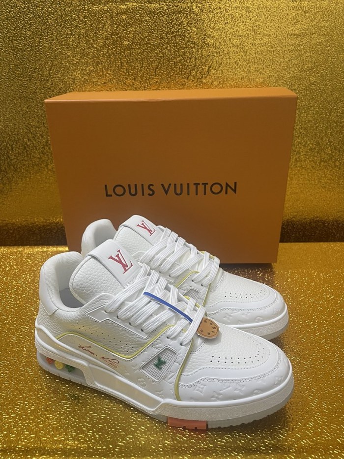 LV Men shoes 1：1 quality-5221