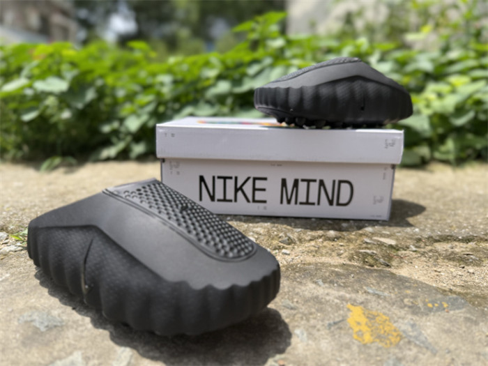 Authentic Nike Mind 001 Slide Triple Black (fit small)