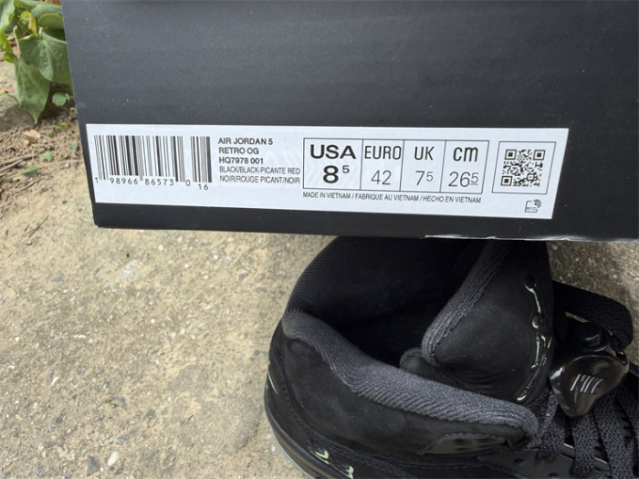 Authentic Air Jordan 5 “Halloween”