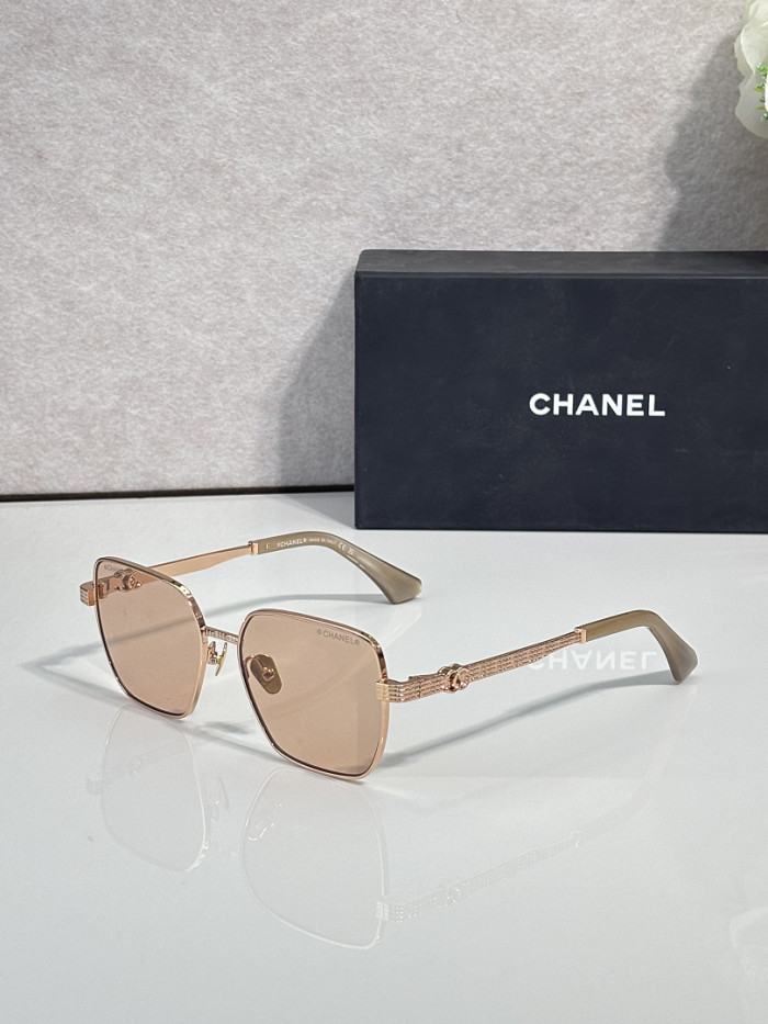 CHNL Sunglasses AAAA-7802