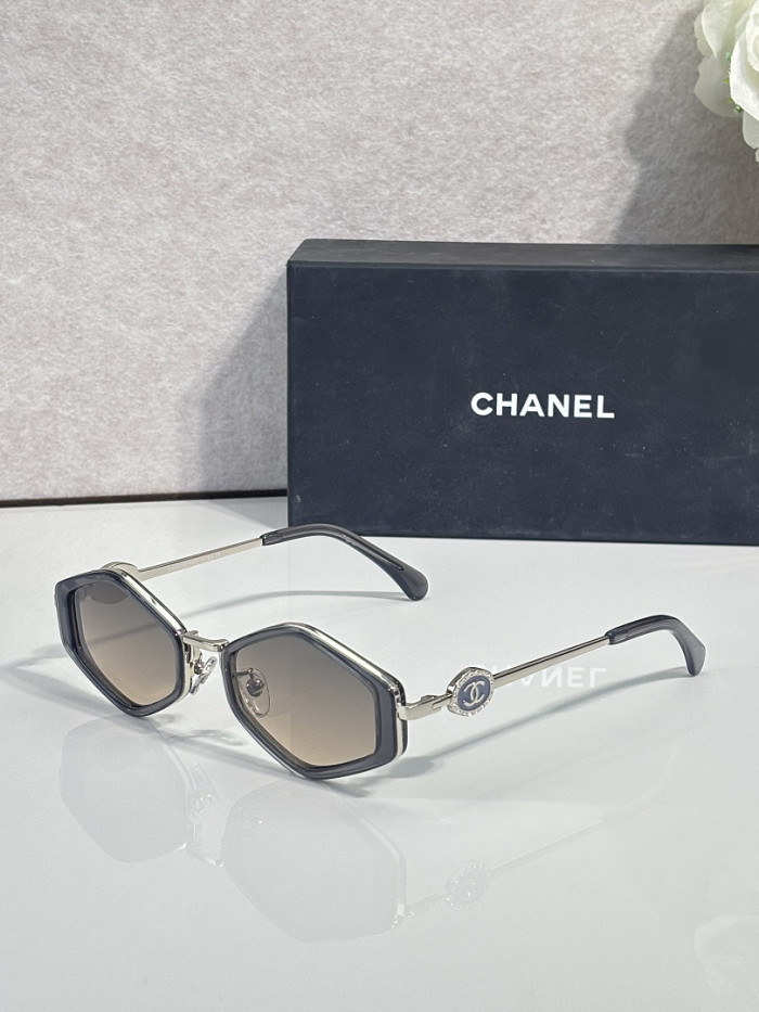 CHNL Sunglasses AAAA-7759